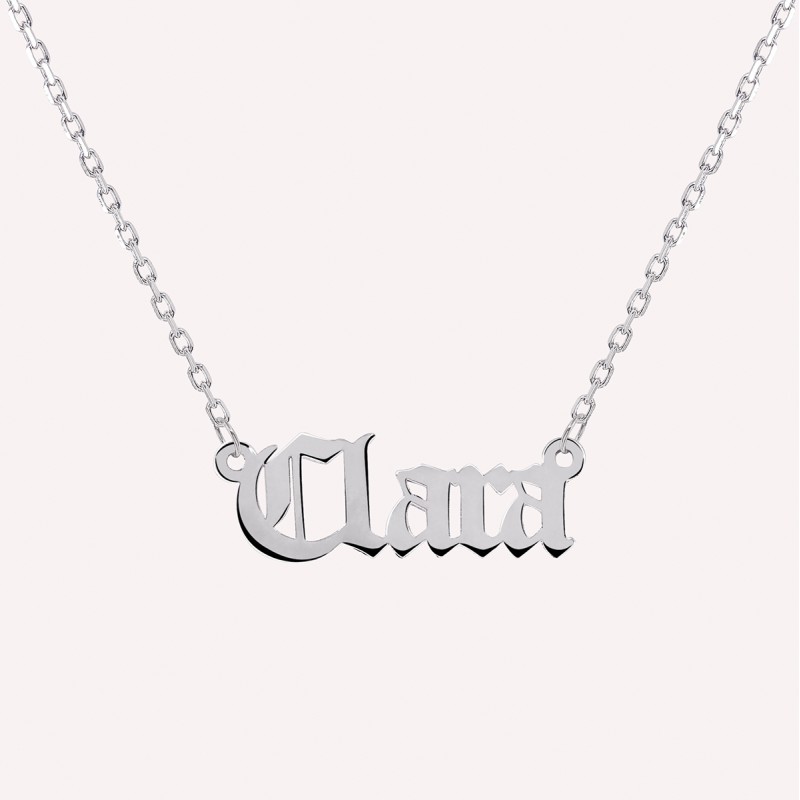 Collier prénom personnalisé lettre gothique en argent 925 ou plaqué or
