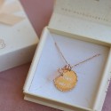 Collier médaille perlée et pierre fine hexagonale à personnaliser