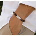 Bracelet perles bois naturel et plaque acier à personnaliser