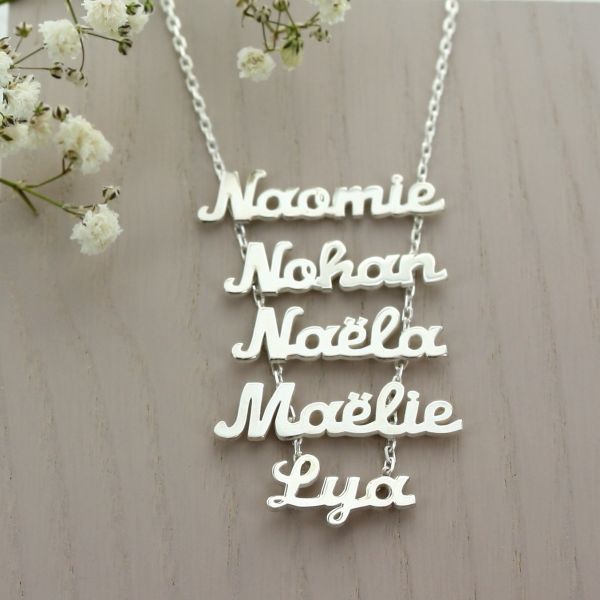 Collier personnalisé multi-prénoms
