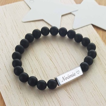 Bracelet perles onyx noir mat et plaque acier à personnaliser