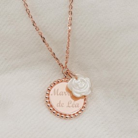 Collier pendentif boules et fleur de nacre