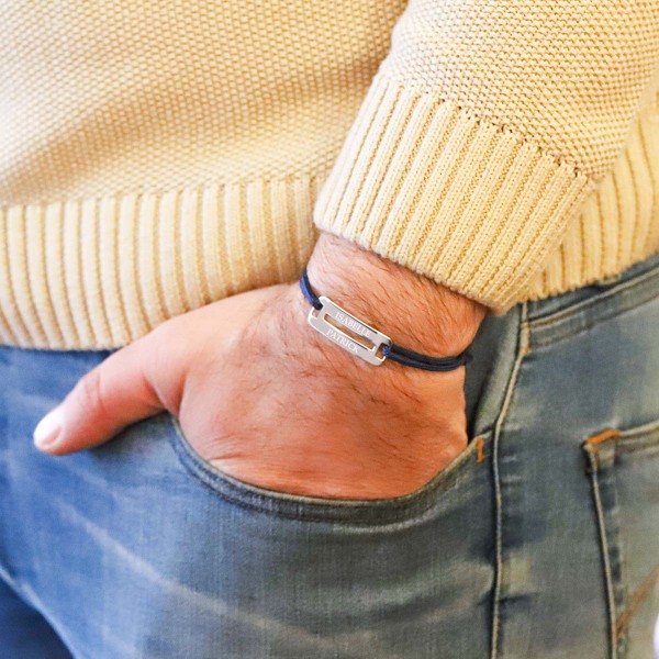 bracelet homme rectangle sur cordon