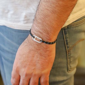 bracelet homme ovale sur cordon