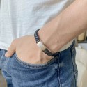 Bracelet homme personnalisé en cuir tressé avec gravure en acier inoxydable