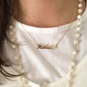 Collier prénom personnalisé en or 18 carats lettre script