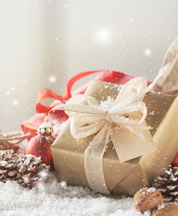 Blog MonBijouPerso - Éblouissez vos proches avec des bijoux personnalisés : Idées Cadeaux de Noël 